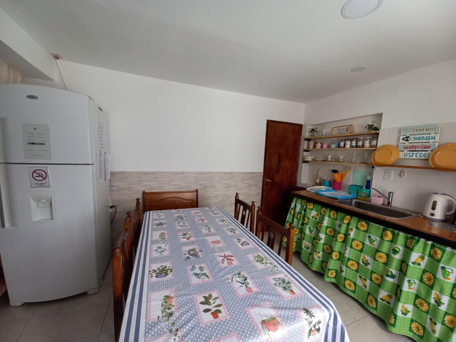 Hostel Comunidad Ushuaia Eksteriør bilde