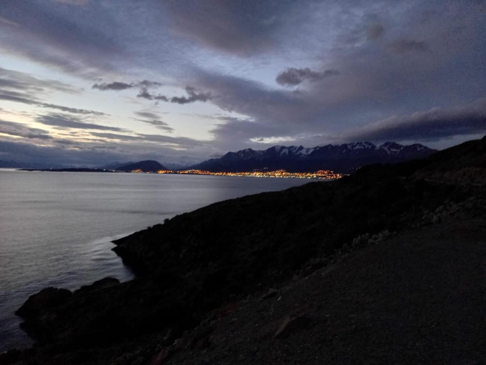 Hostel Comunidad Ushuaia Eksteriør bilde